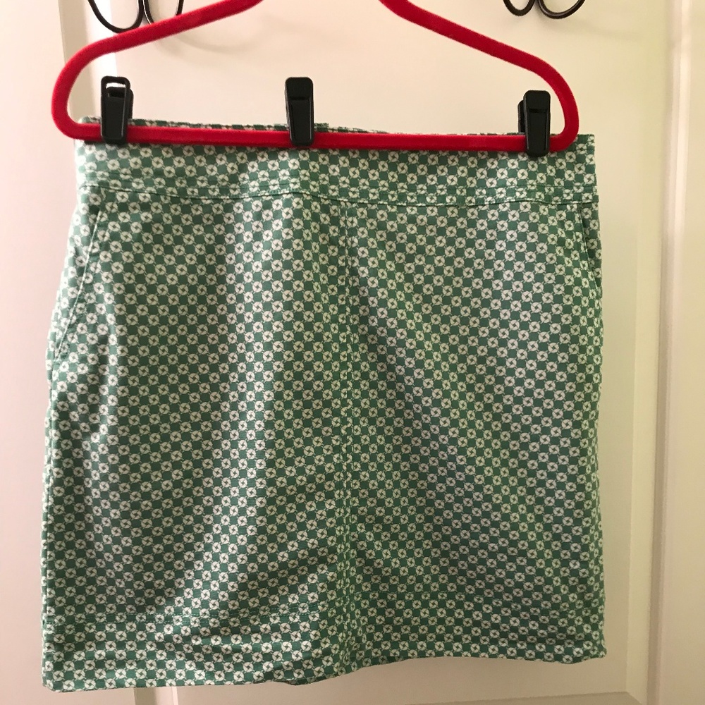 Talbots mini skirt - green and white EUC